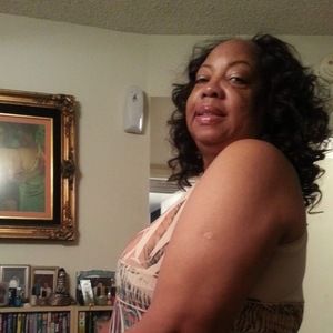 Meet your Posher, Damita